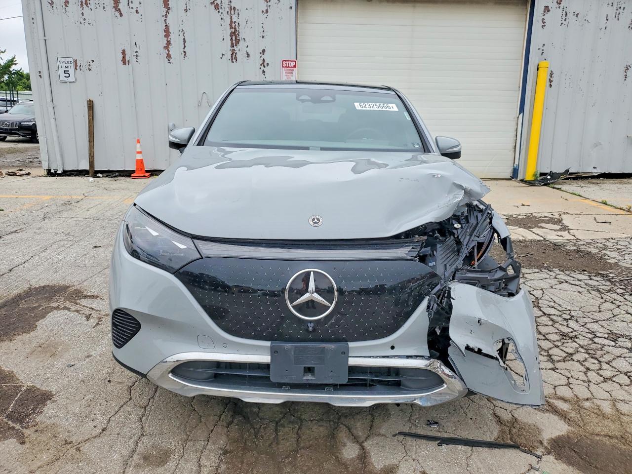 4JGGM1CB4PA017521 · 2023 MERCEDES-BENZ EQE SUV · 5/13
