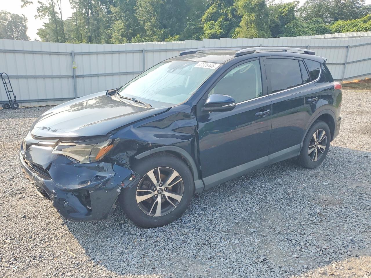 2T3WFREV4HW394434 · 2017 TOYOTA RAV4