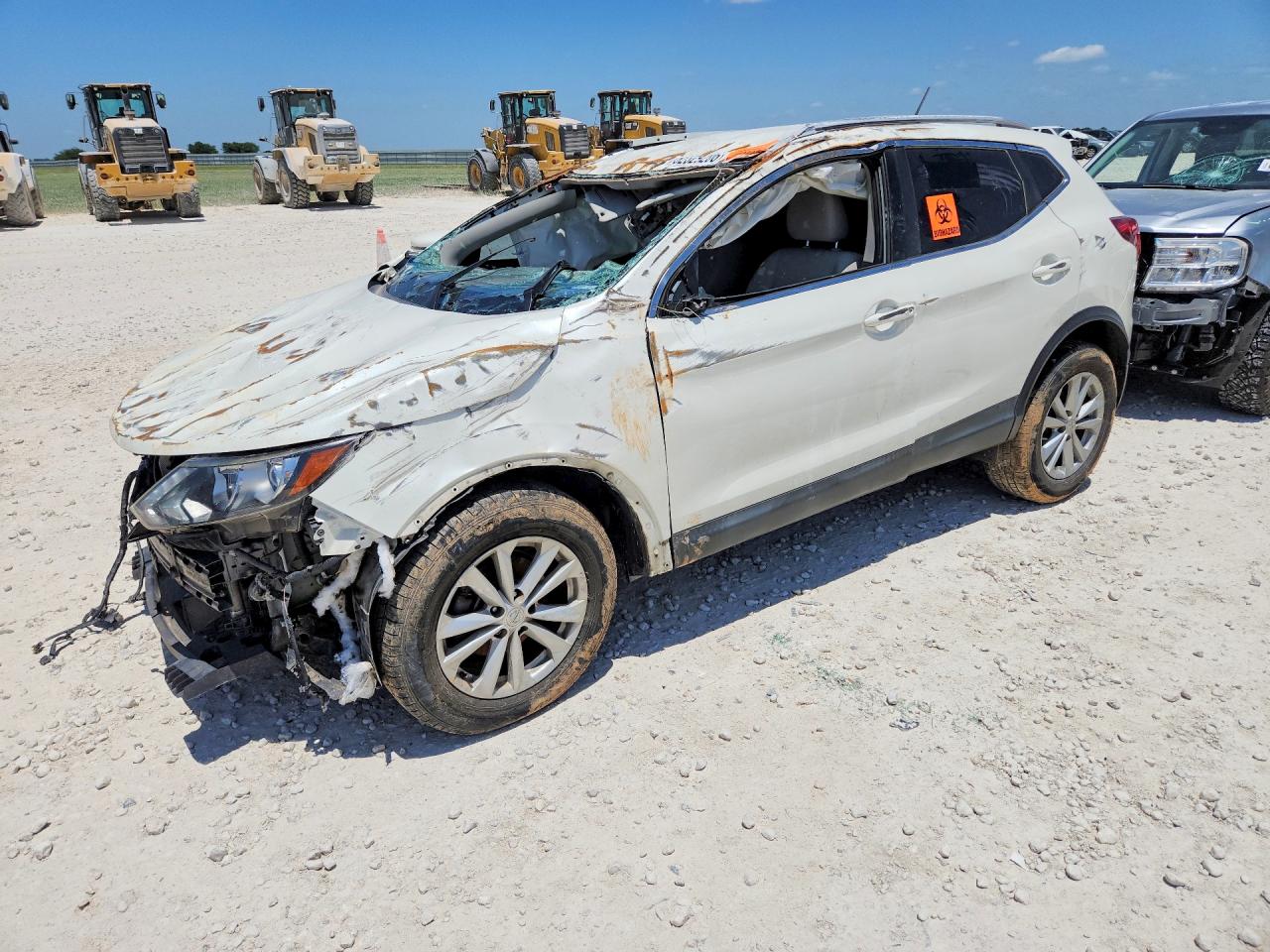 JN1BJ1CR6JW204860 · 2018 NISSAN ROGUE SPORT