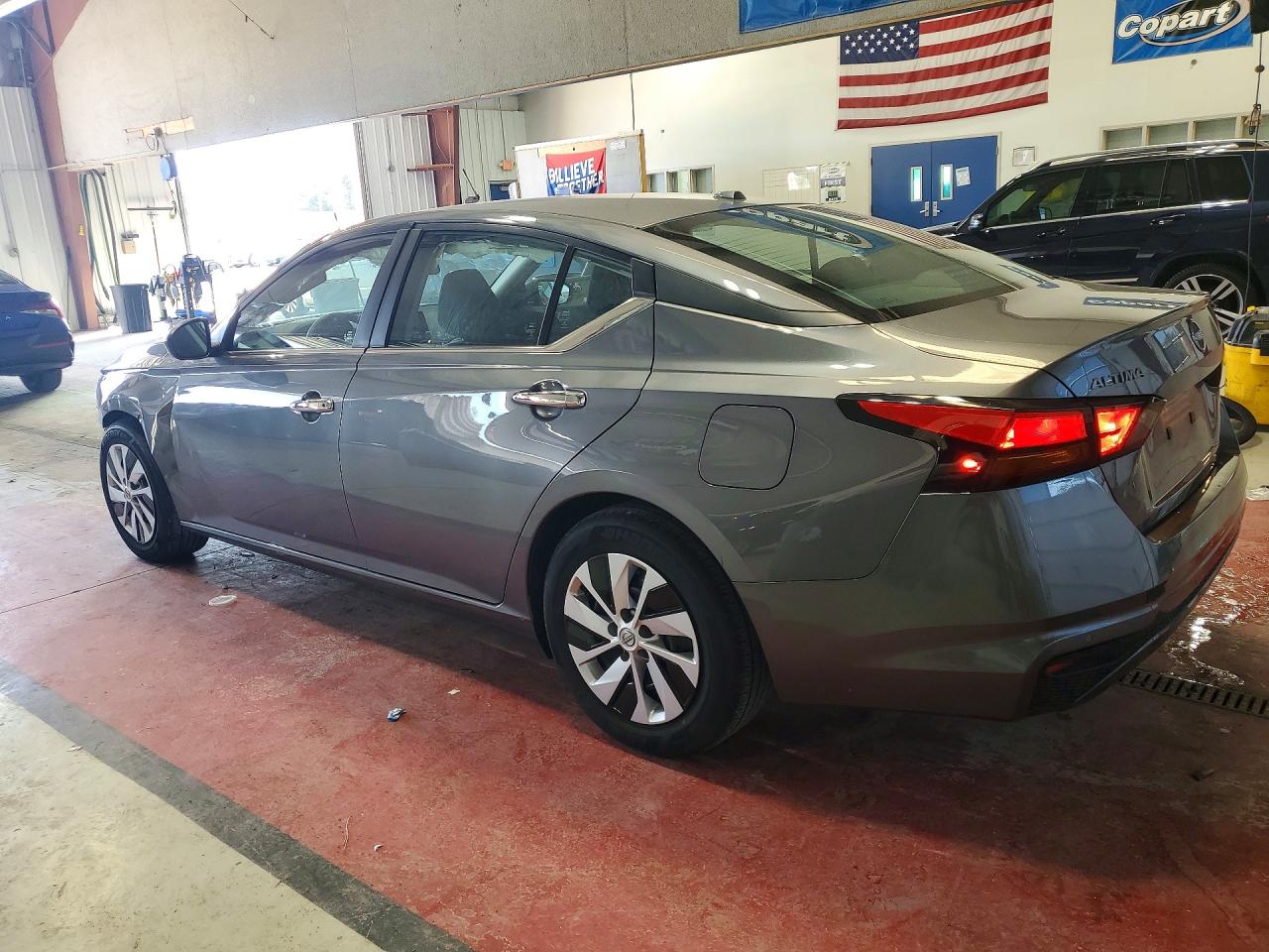 1N4BL4BV3SN327455 · 2025 NISSAN ALTIMA · 2/13