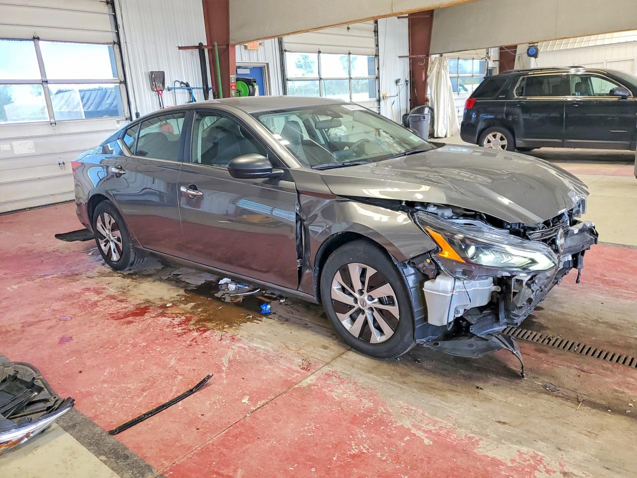 1N4BL4BV3SN327455 · 2025 NISSAN ALTIMA · 4/13