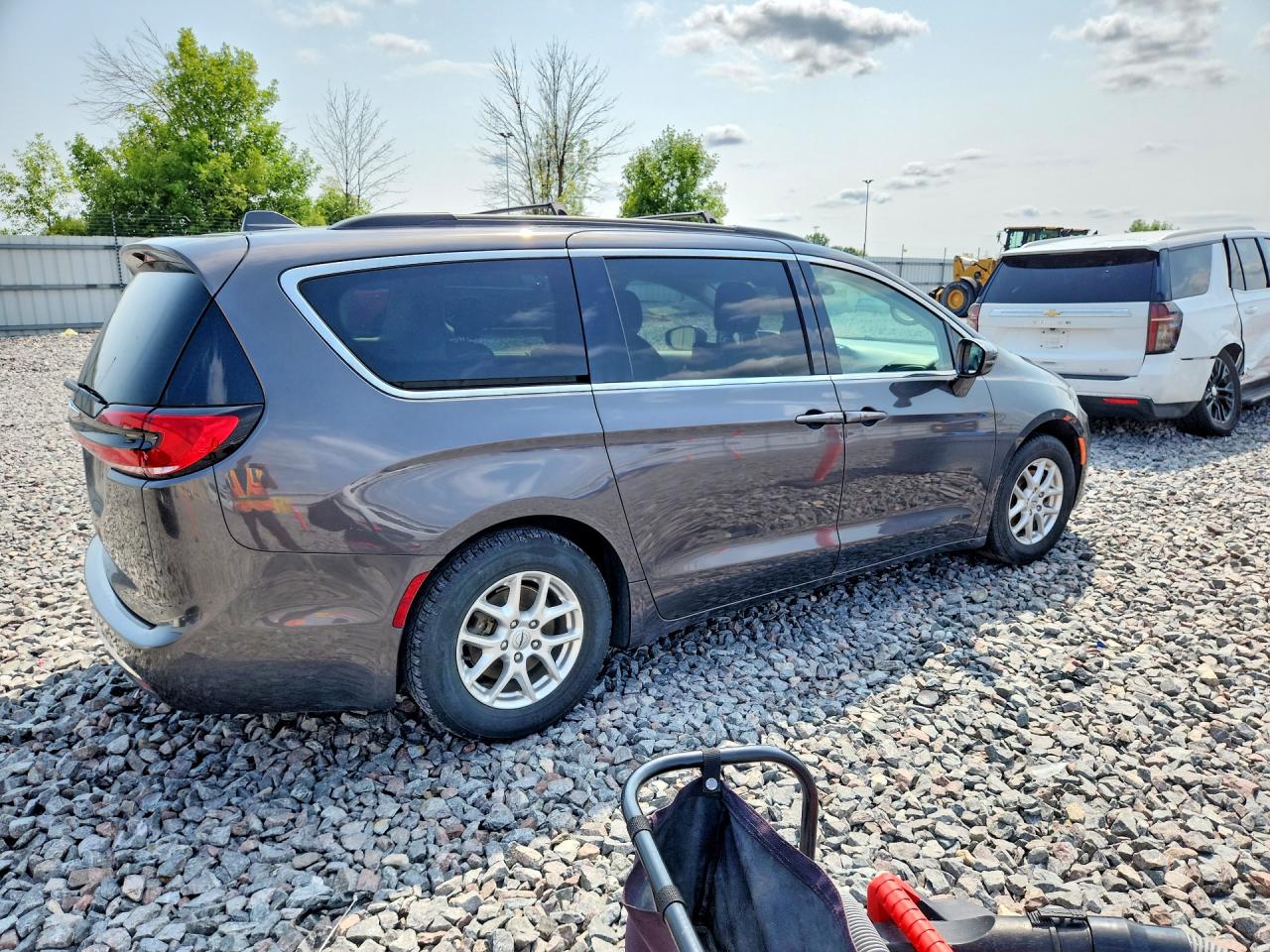 2C4RC1BG2NR117297 · 2022 CHRYSLER PACIFICA · 3/13