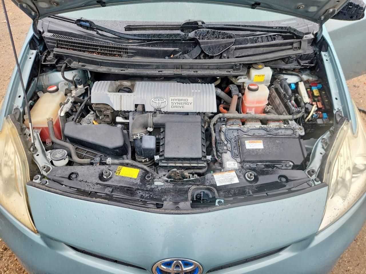 JTDKN3DU4F1907426 · 2015 TOYOTA PRIUS · 11/12