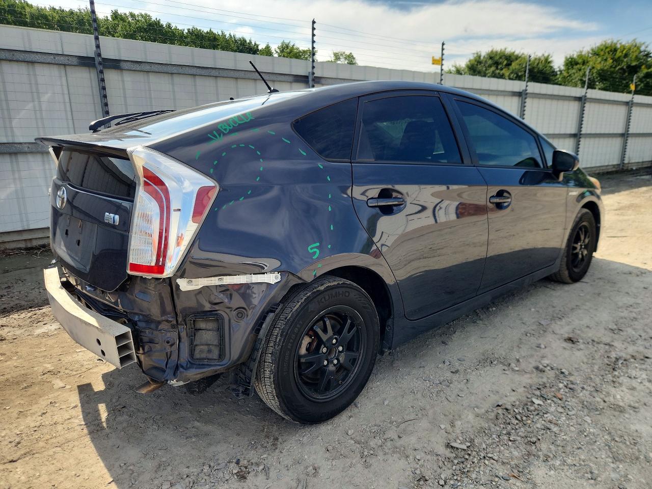 JTDKN3DU3E0361500 · 2014 TOYOTA PRIUS · 3/14