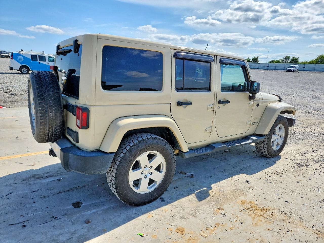 1C4BJWEG8CL107704 · 2012 JEEP WRANGLER UNLIMITED · 3/13