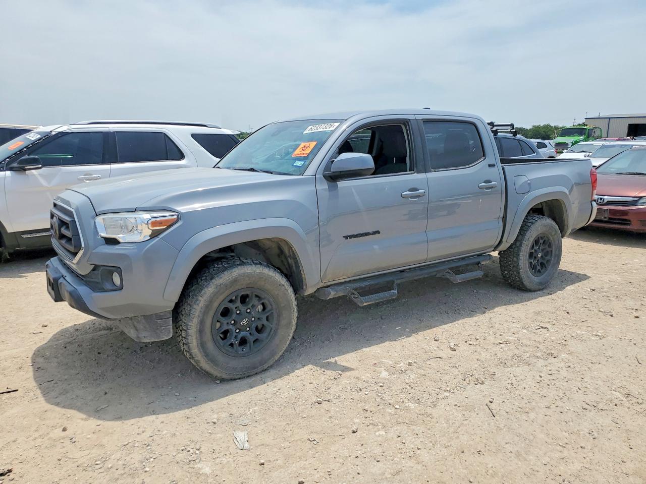 5TFAZ5CNXMX107455 · 2021 TOYOTA TACOMA
