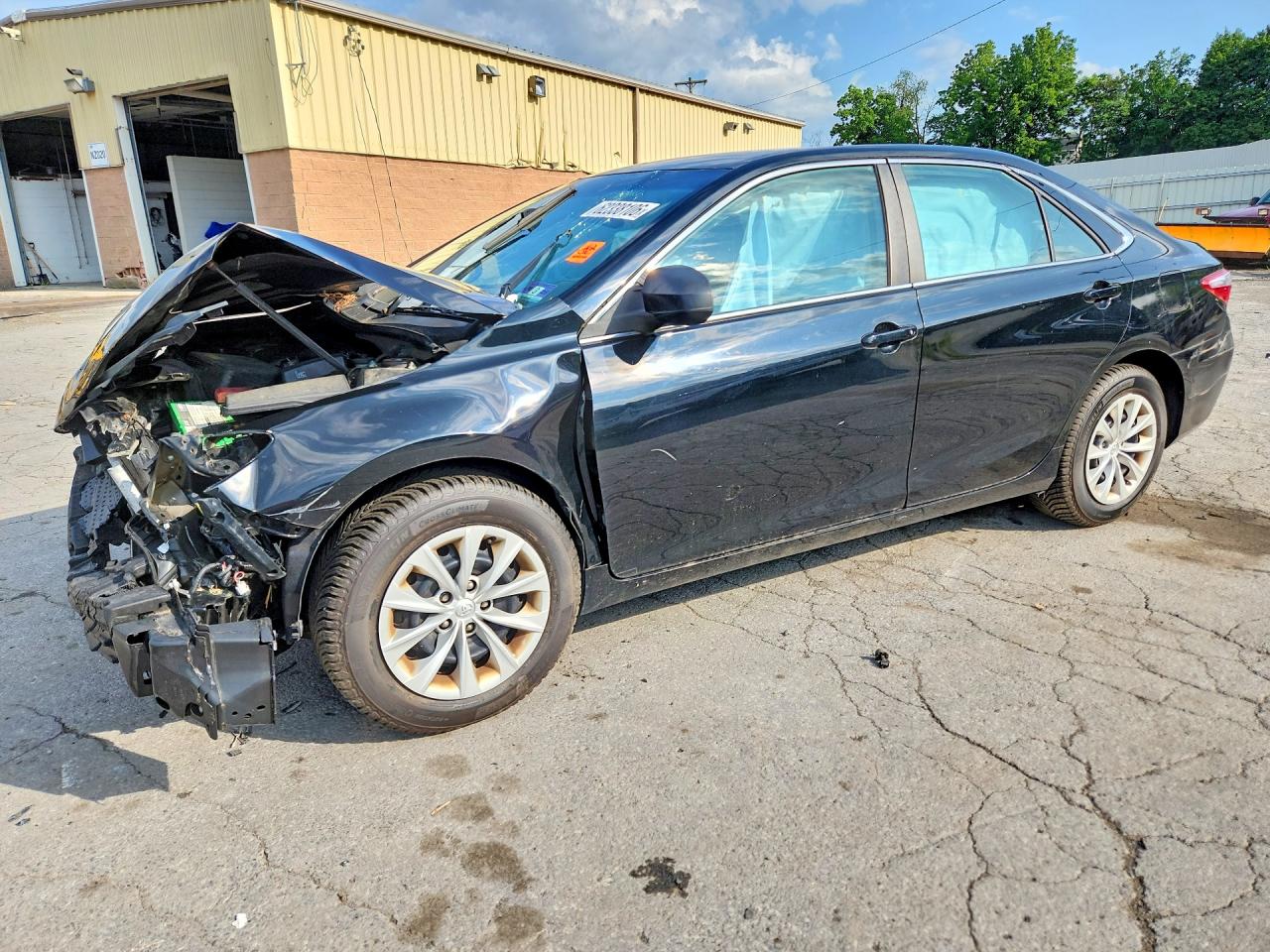 4T4BF1FK4FR473960 · 2015 TOYOTA CAMRY