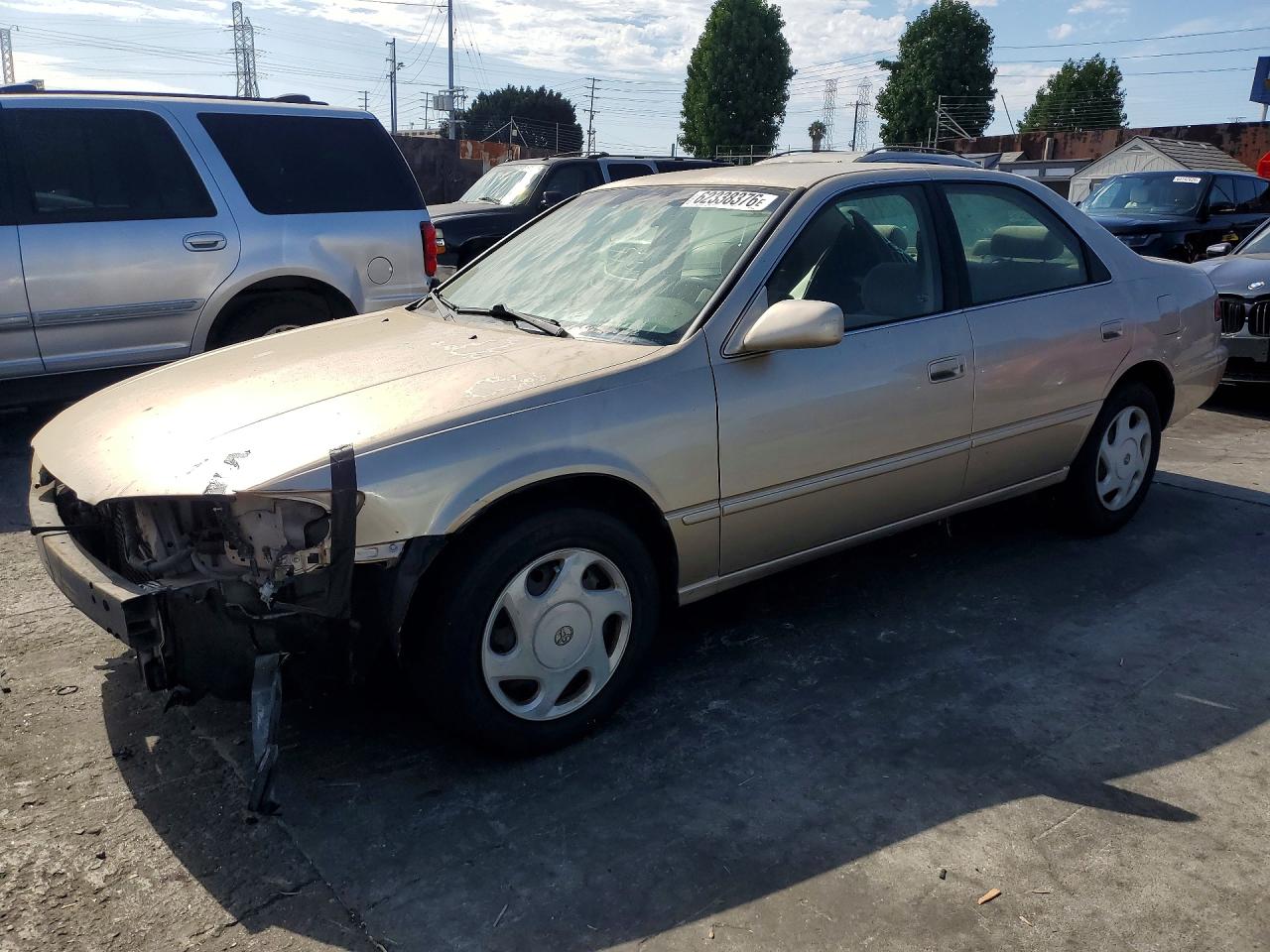 JT2BF22K2W0087063 · 1998 TOYOTA CAMRY