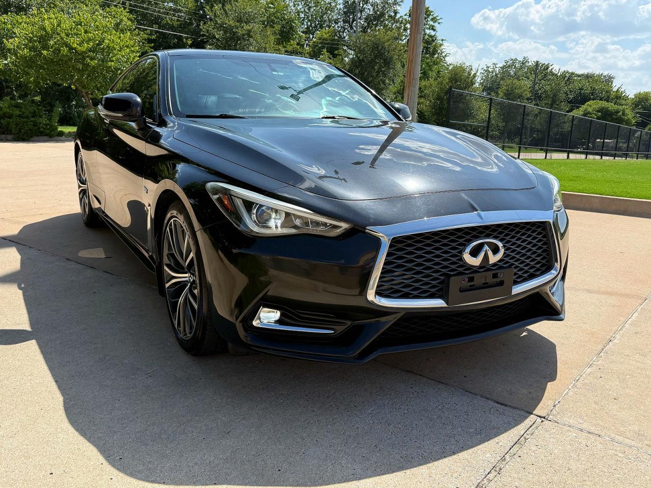 JN1EV7EL9JM391035 · 2018 INFINITI Q60