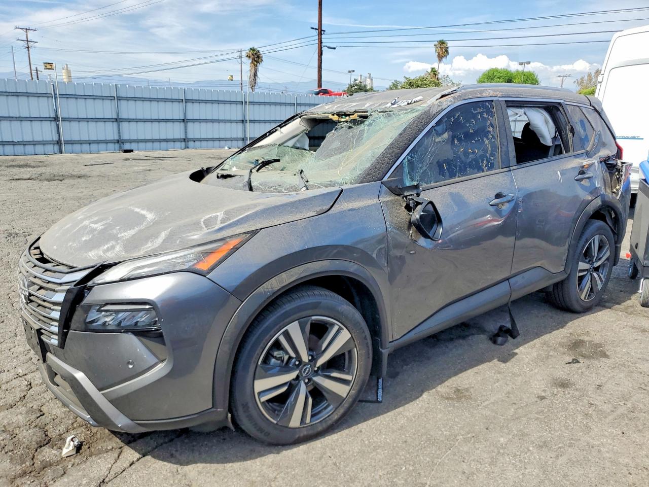 JN8BT3CB4SW141253 · 2025 NISSAN ROGUE
