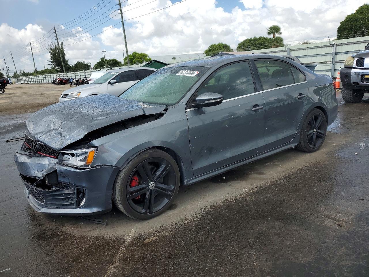 3VW4T7AJ8FM299670 · 2015 VOLKSWAGEN JETTA