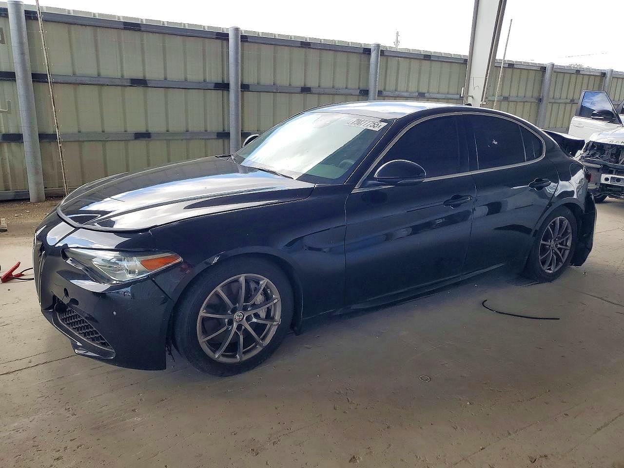 ZARFAEBN1J7593122 · 2018 ALFA ROMEO GIULIA