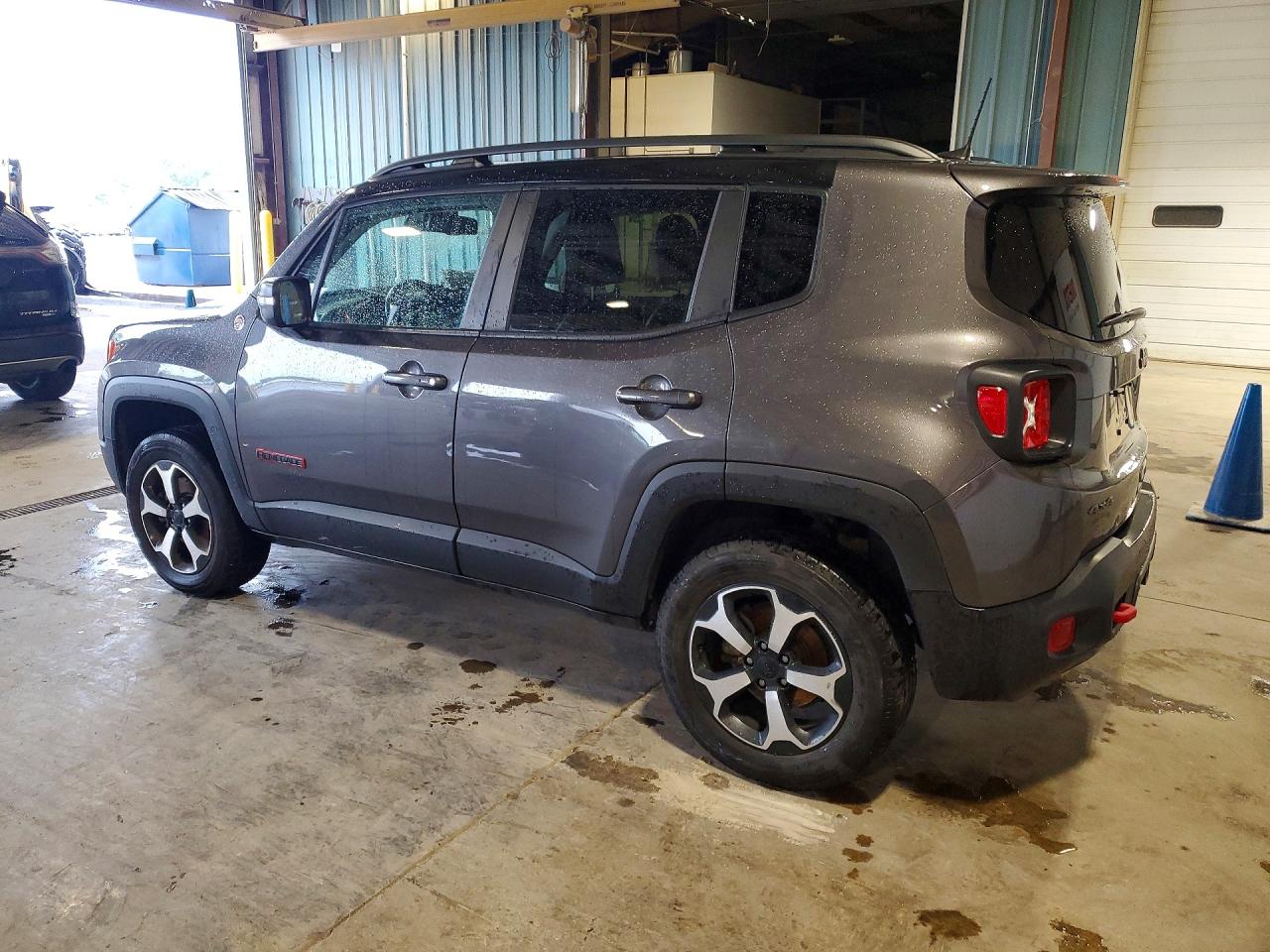 ZACNJBC17KPJ96841 · 2019 JEEP RENEGADE · 2/13