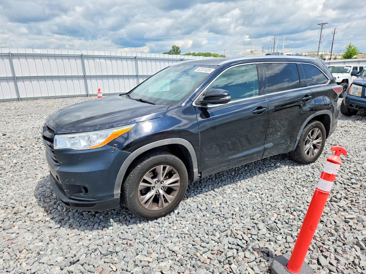 5TDKKRFH6FS090958 · 2015 TOYOTA HIGHLANDER