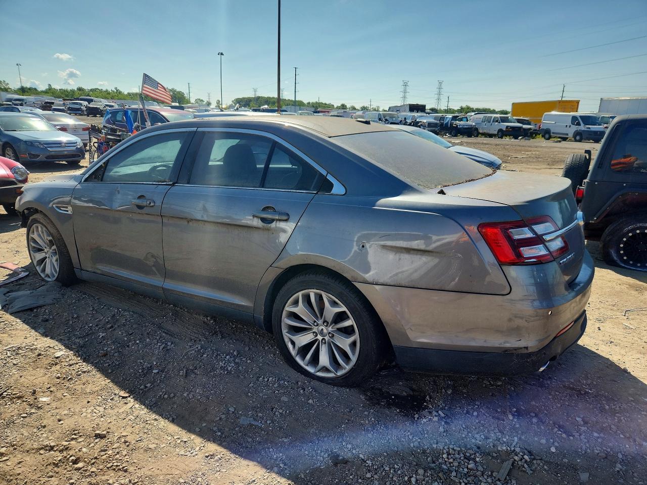 1FAHP2F82DG200131 · 2013 FORD TAURUS · 2/12