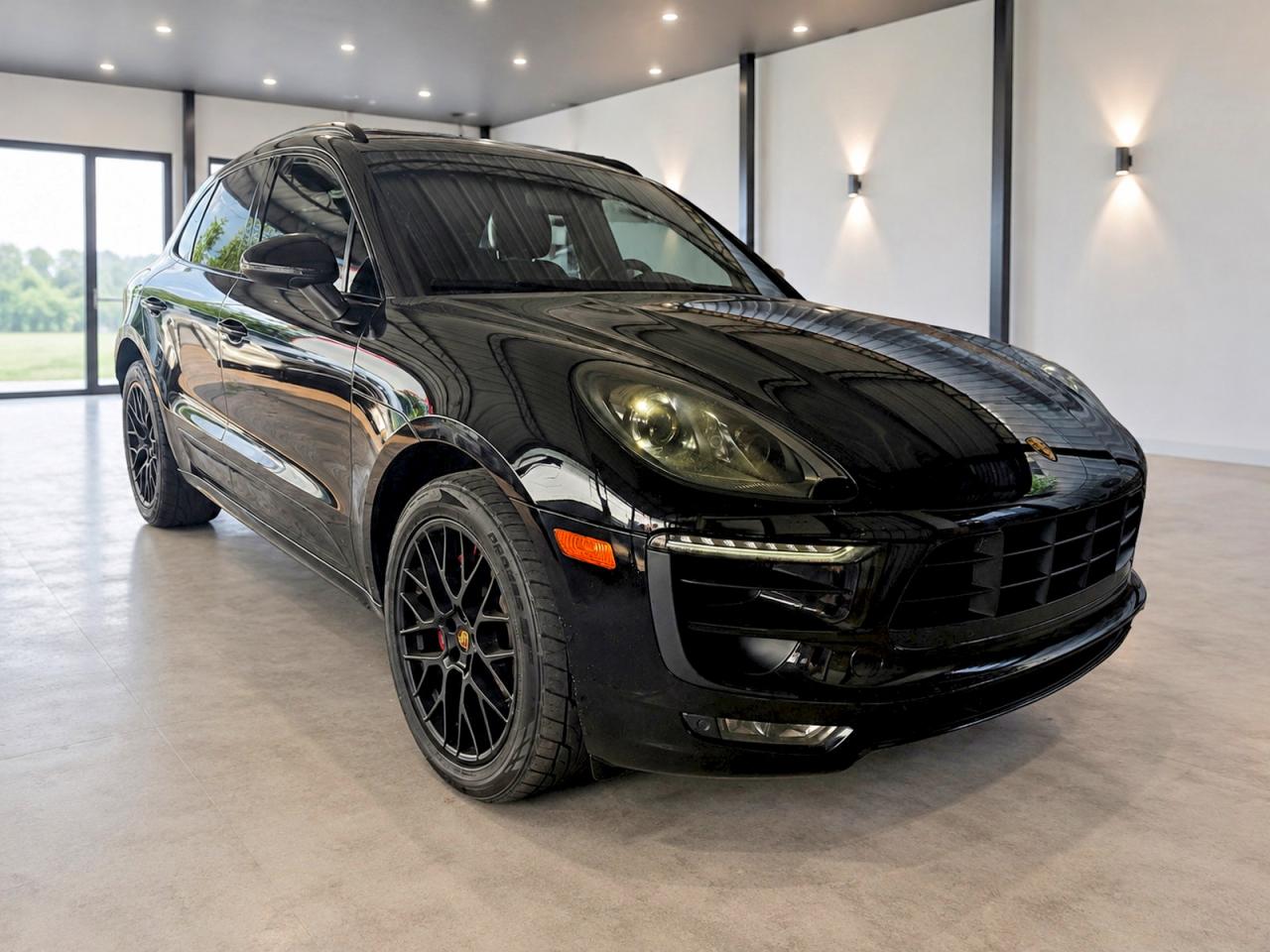 WP1AG2A57HLB55076 · 2017 PORSCHE MACAN
