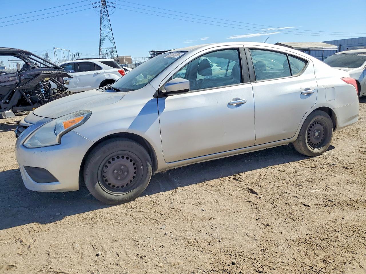 3N1CN7AP6HK430982 · 2017 NISSAN VERSA