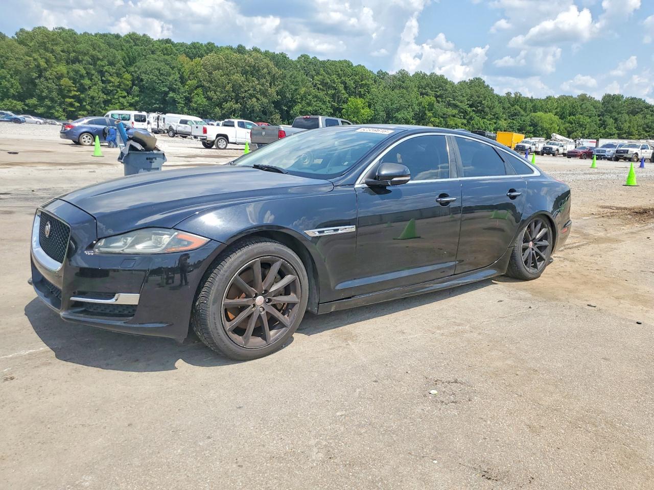 SAJWA1C75G8V91333 · 2016 JAGUAR XJ
