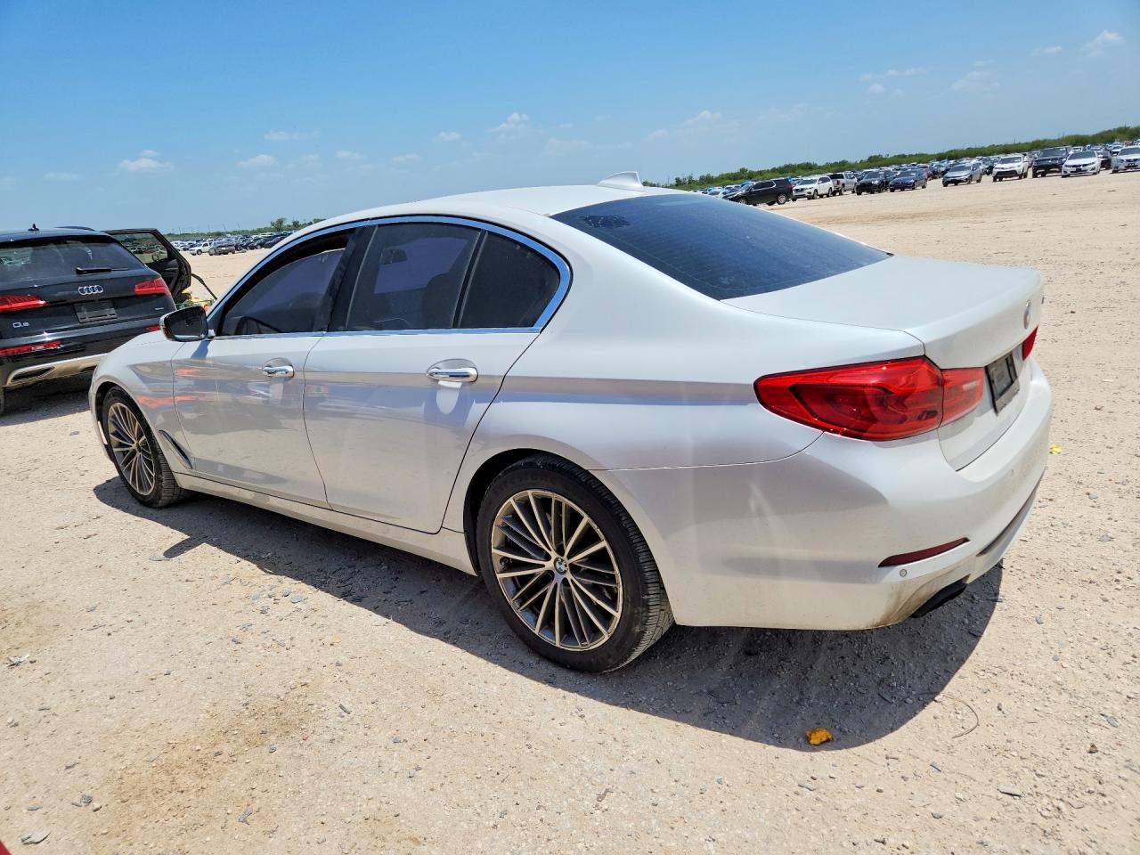 WBAJE5C53JG917546 · 2018 BMW 540 · 2/12