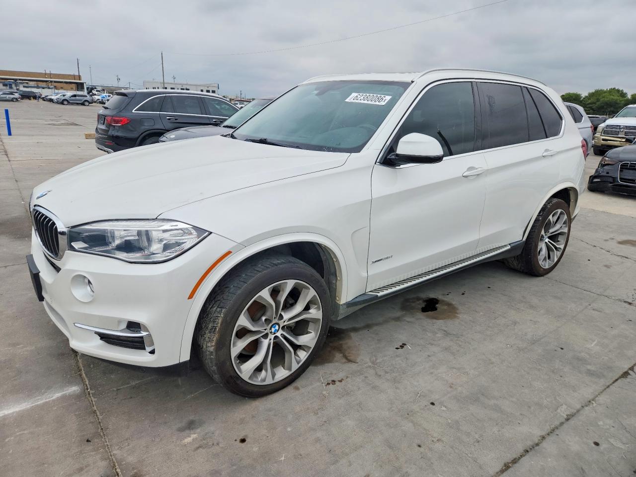 5UXKR0C5XF0P11458 · 2015 BMW X5