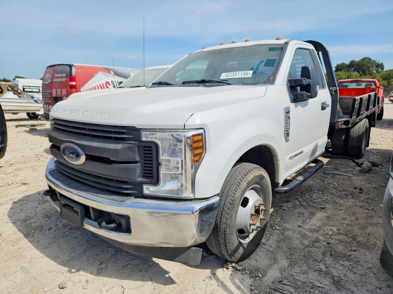 1FDRF3GT1JEC39323 · 2018 FORD F350