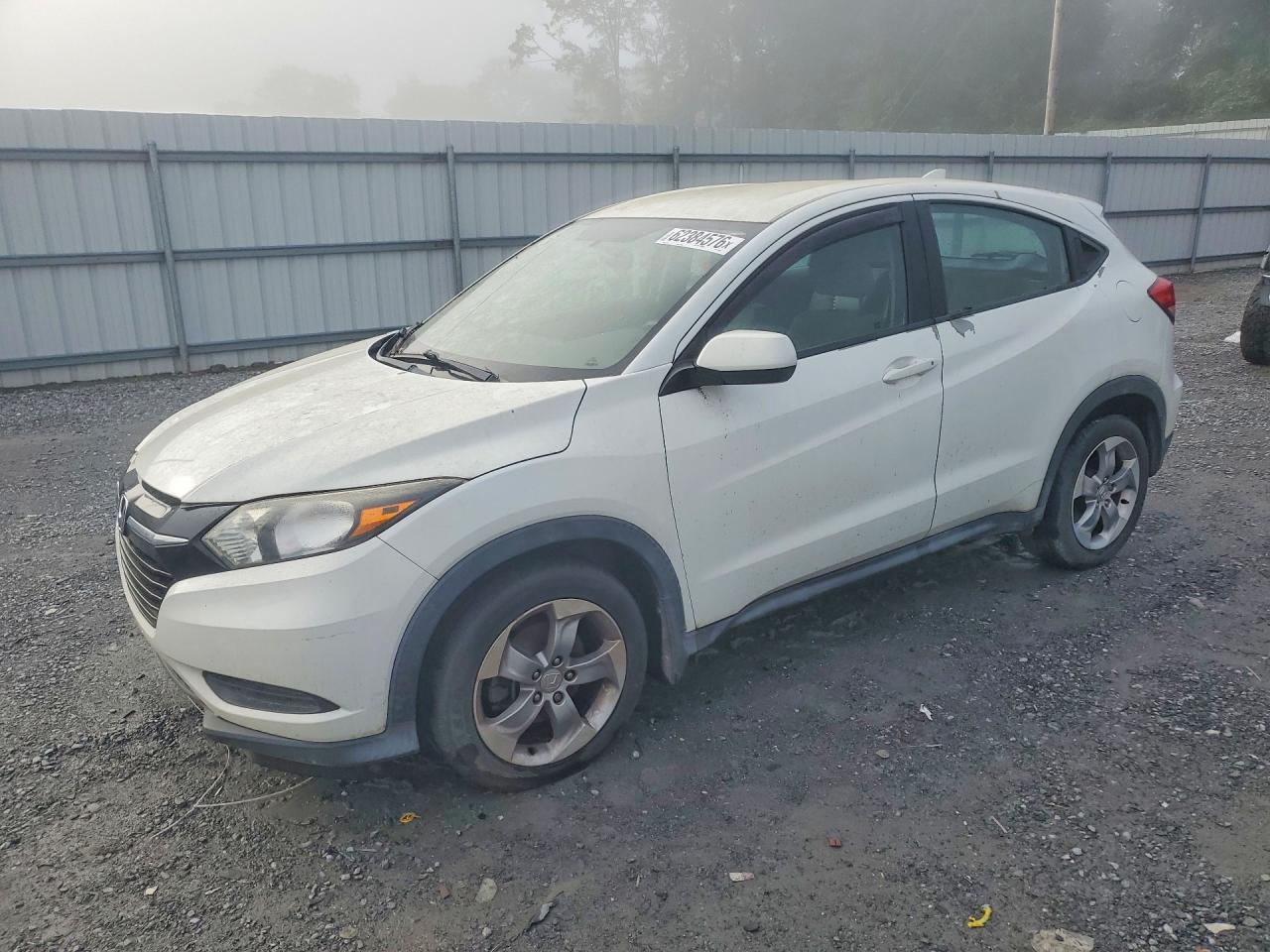 3CZRU5H36HM703869 · 2017 HONDA HR-V