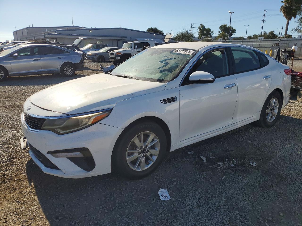 5XXGT4L36KG277028 · 2019 KIA OPTIMA