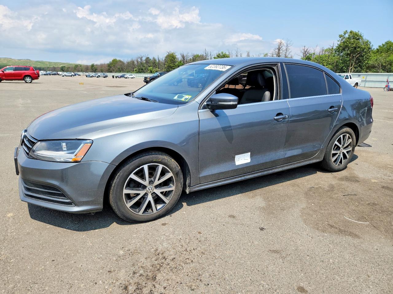 3VWDB7AJ9HM325764 · 2017 VOLKSWAGEN JETTA