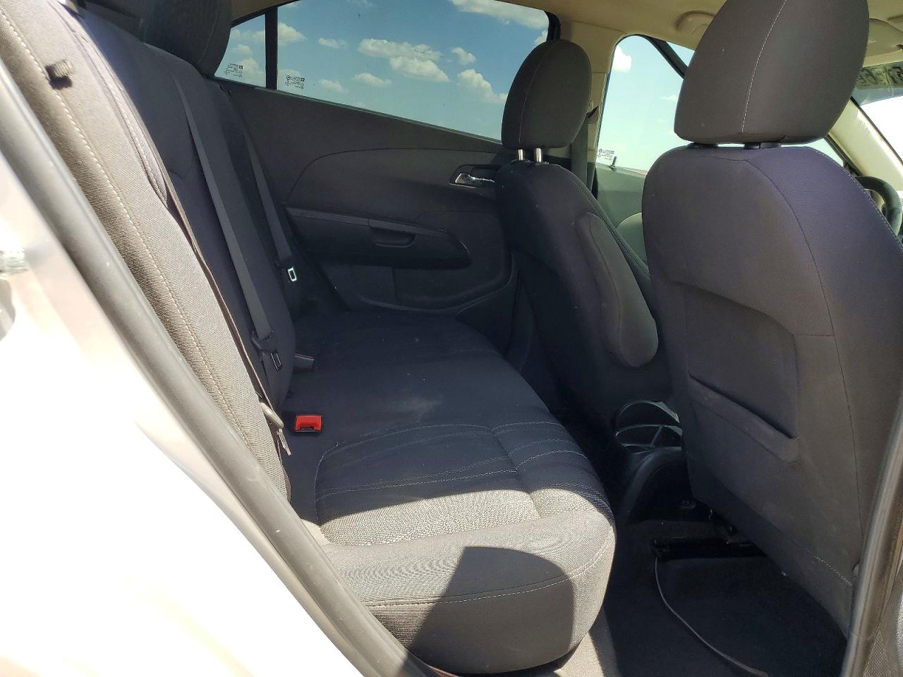 1G1JC5SH2G4143670 · 2016 CHEVROLET SONIC · 10/12