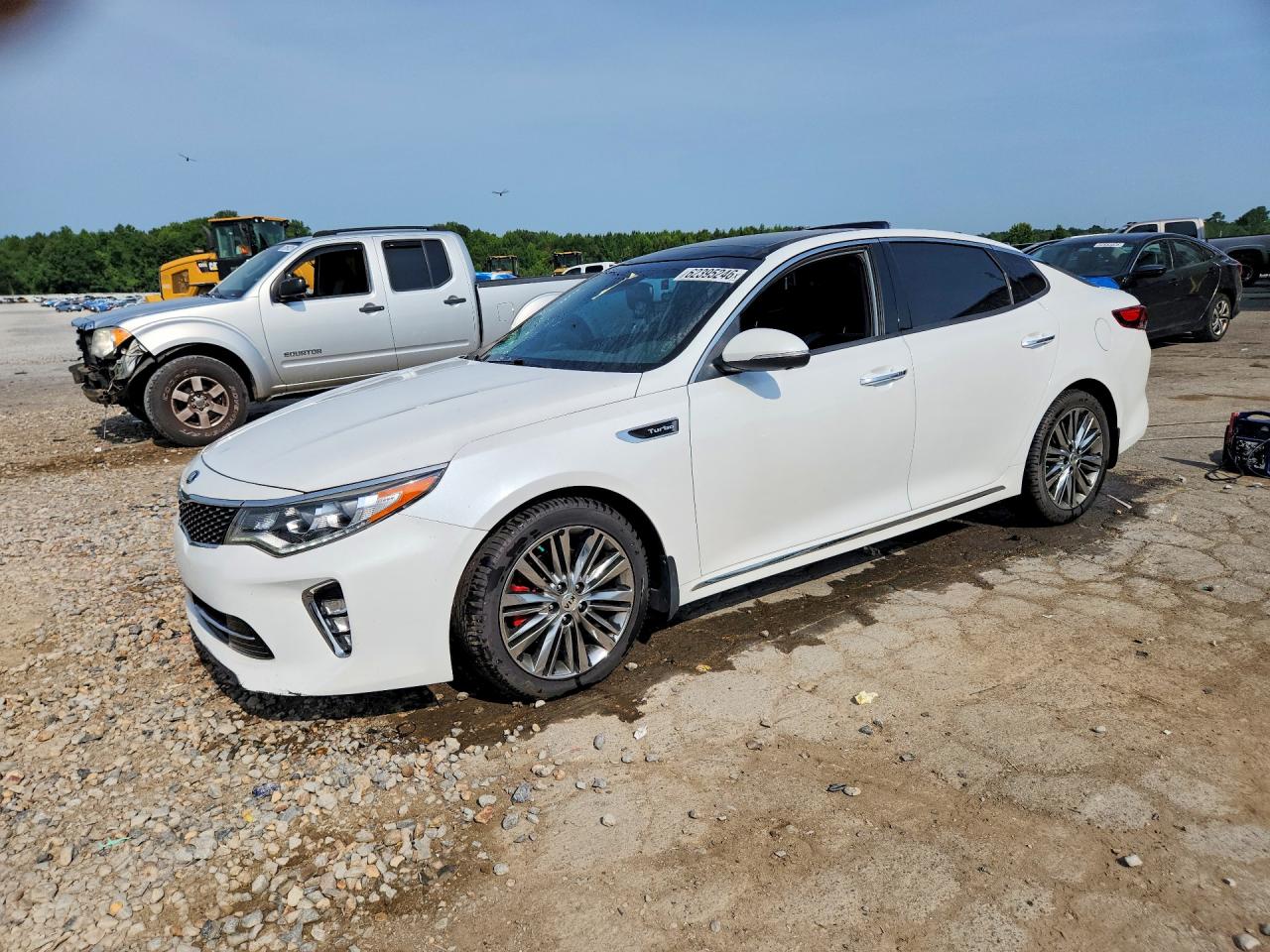 5XXGV4L2XJG214207 · 2018 KIA OPTIMA