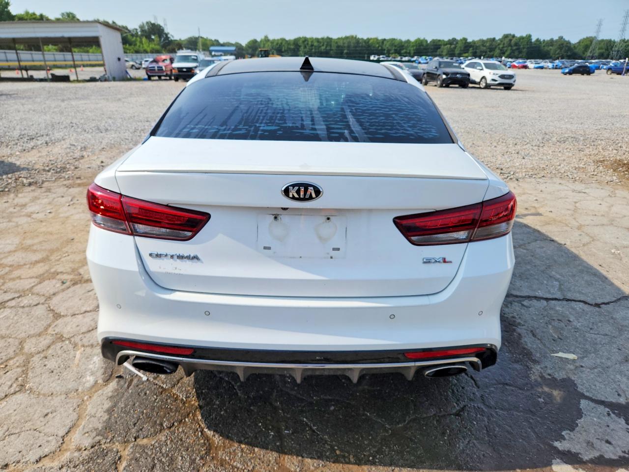 5XXGV4L2XJG214207 · 2018 KIA OPTIMA · 6/12