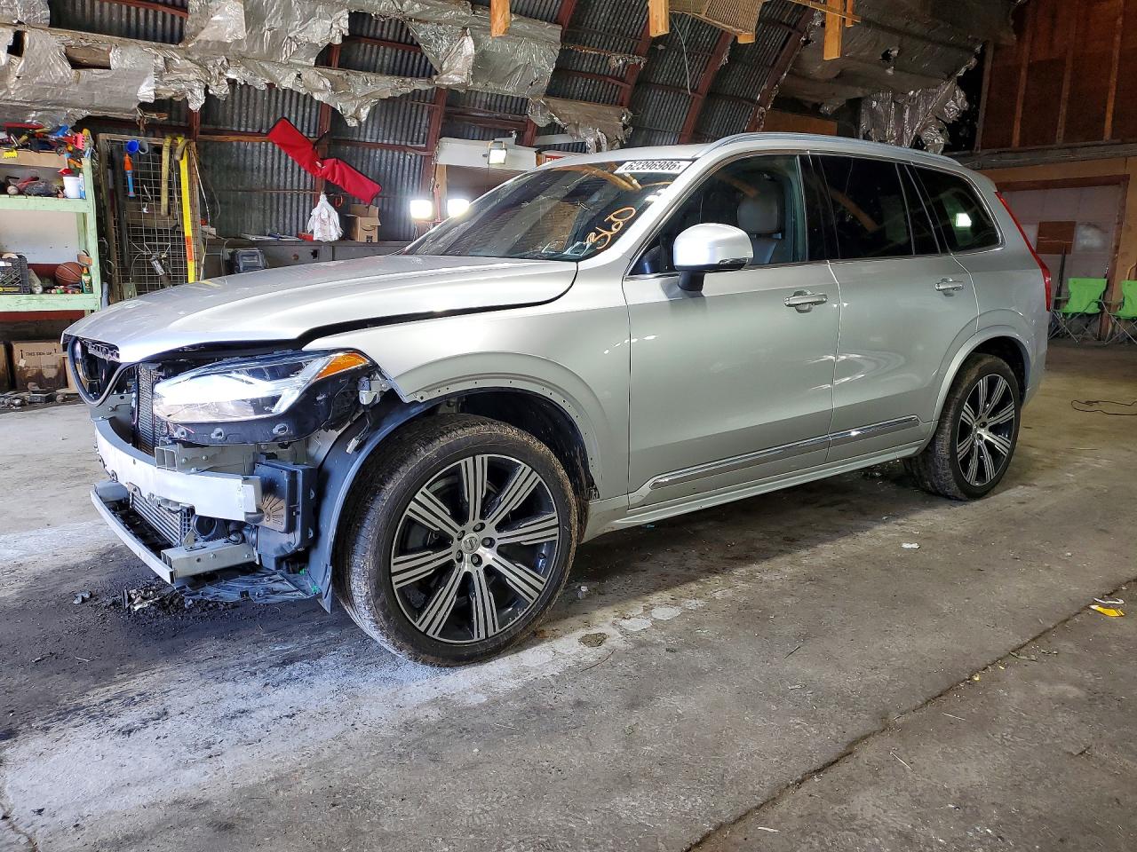 2021 VOLVO XC90