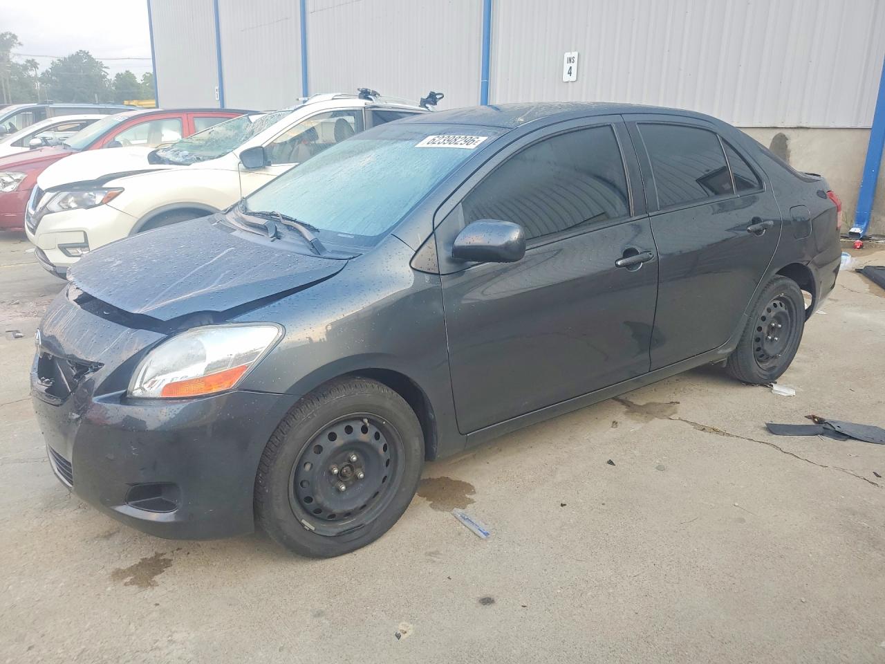 JTDBT4K34B1401465 · 2011 TOYOTA YARIS