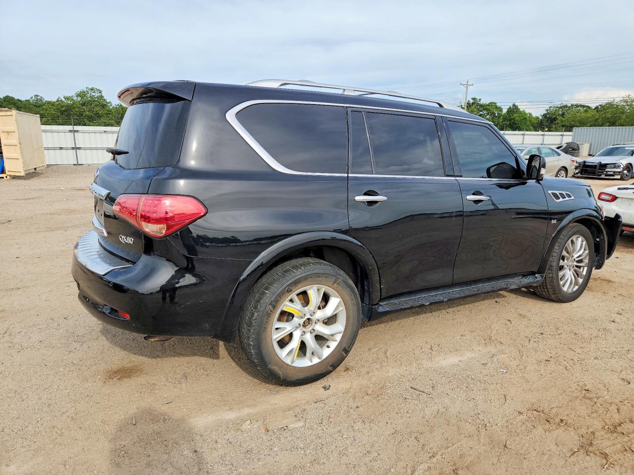 JN8AZ2NE3G9122971 · 2016 INFINITI QX80 · 3/14