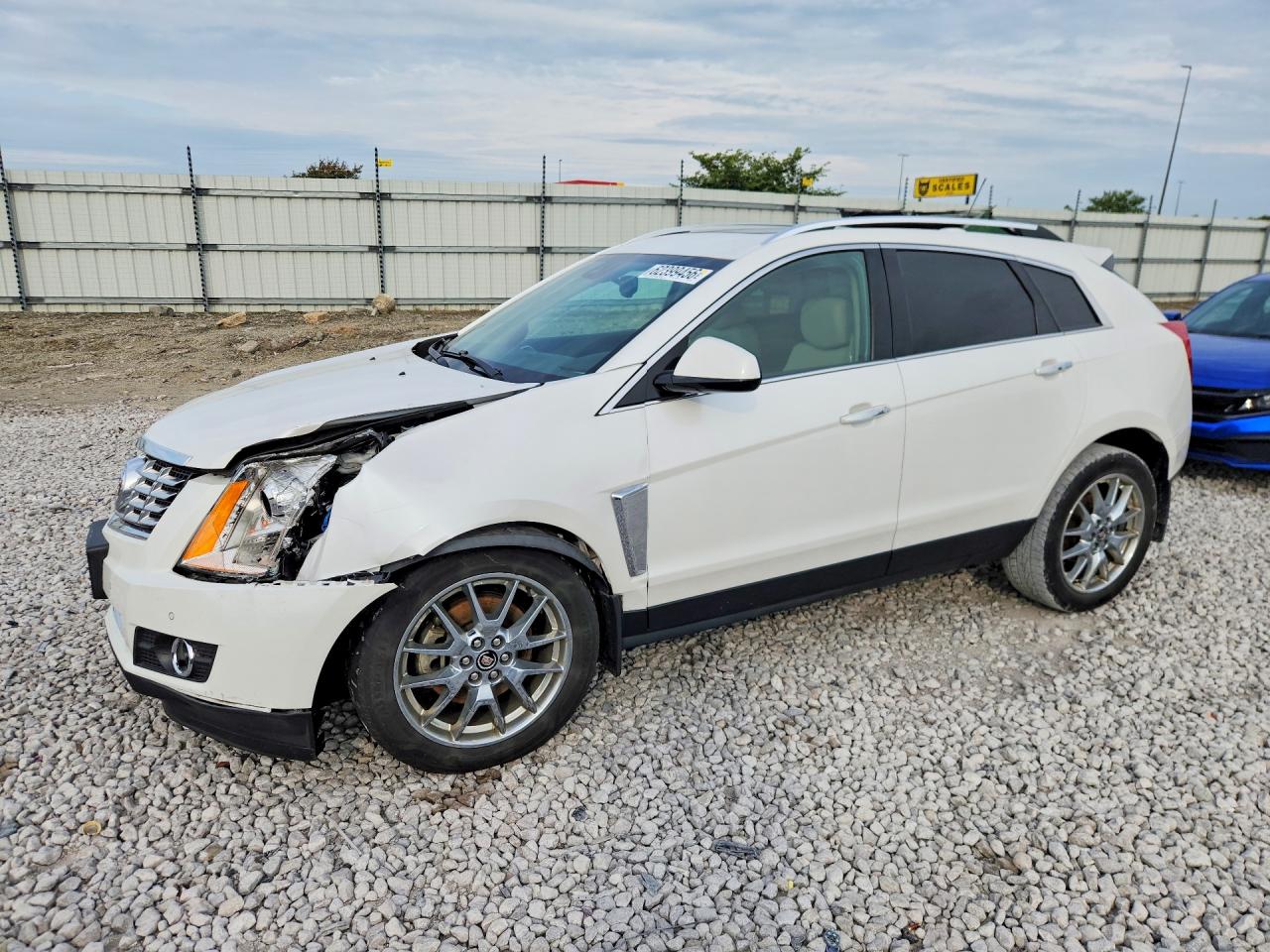 3GYFNDE31GS546762 · 2016 CADILLAC SRX