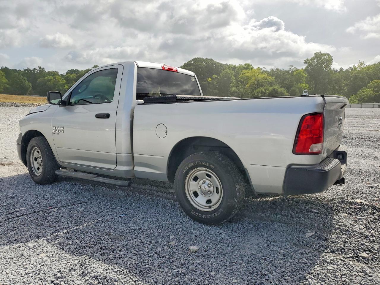 3C6JR6AGXKG511293 · 2019 RAM 1500 CLASSIC · 2/12