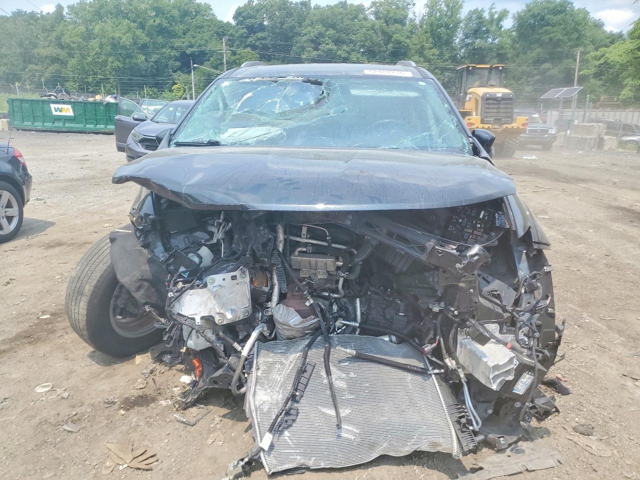 2C4RC1EG7HR770708 · 2017 CHRYSLER PACIFICA · 5/13