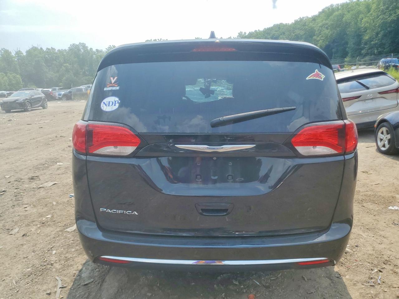 2C4RC1EG7HR770708 · 2017 CHRYSLER PACIFICA · 6/13