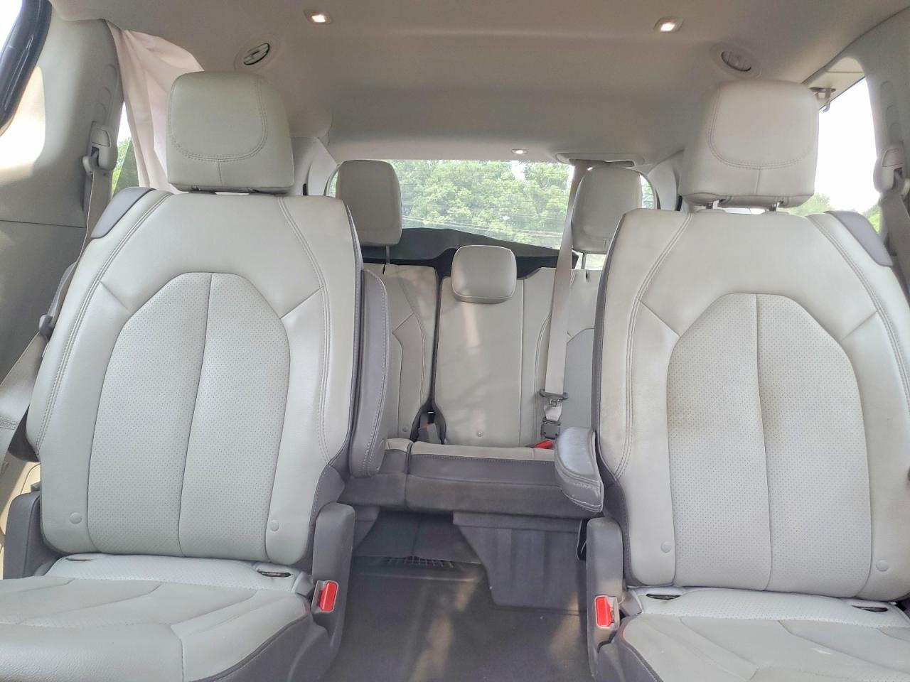 2C4RC1EG7HR770708 · 2017 CHRYSLER PACIFICA · 10/13