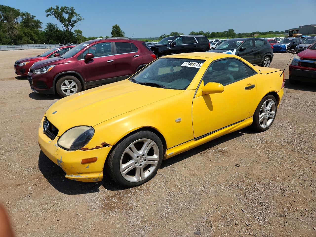 WDBKK47F0YF161962 · 2000 MERCEDES-BENZ SLK