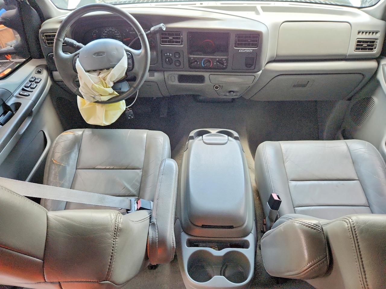 1FMNU41S72EC39533 · 2002 FORD EXCURSION · 8/13