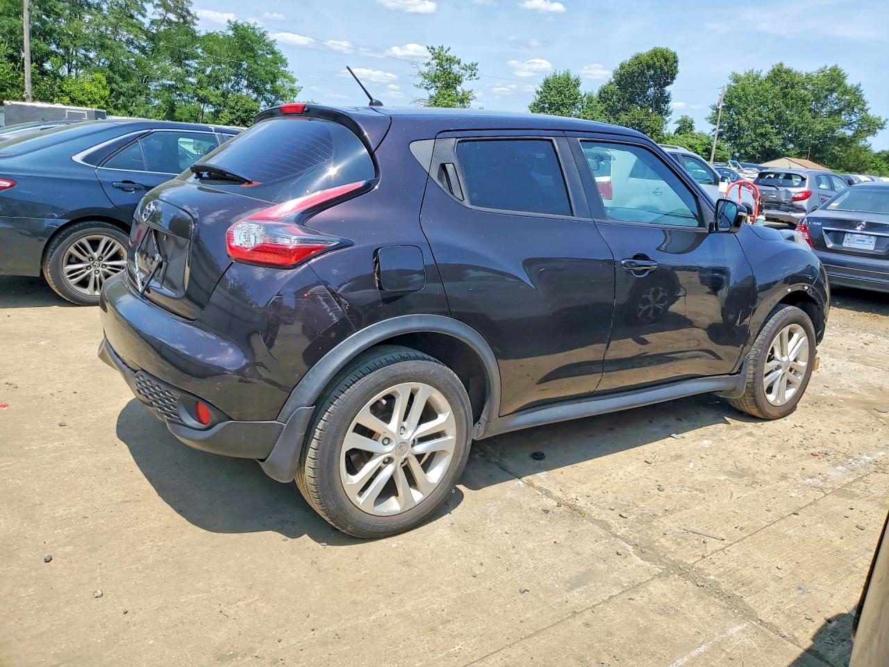 JN8AF5MR0GT604718 · 2016 NISSAN JUKE · 3/13