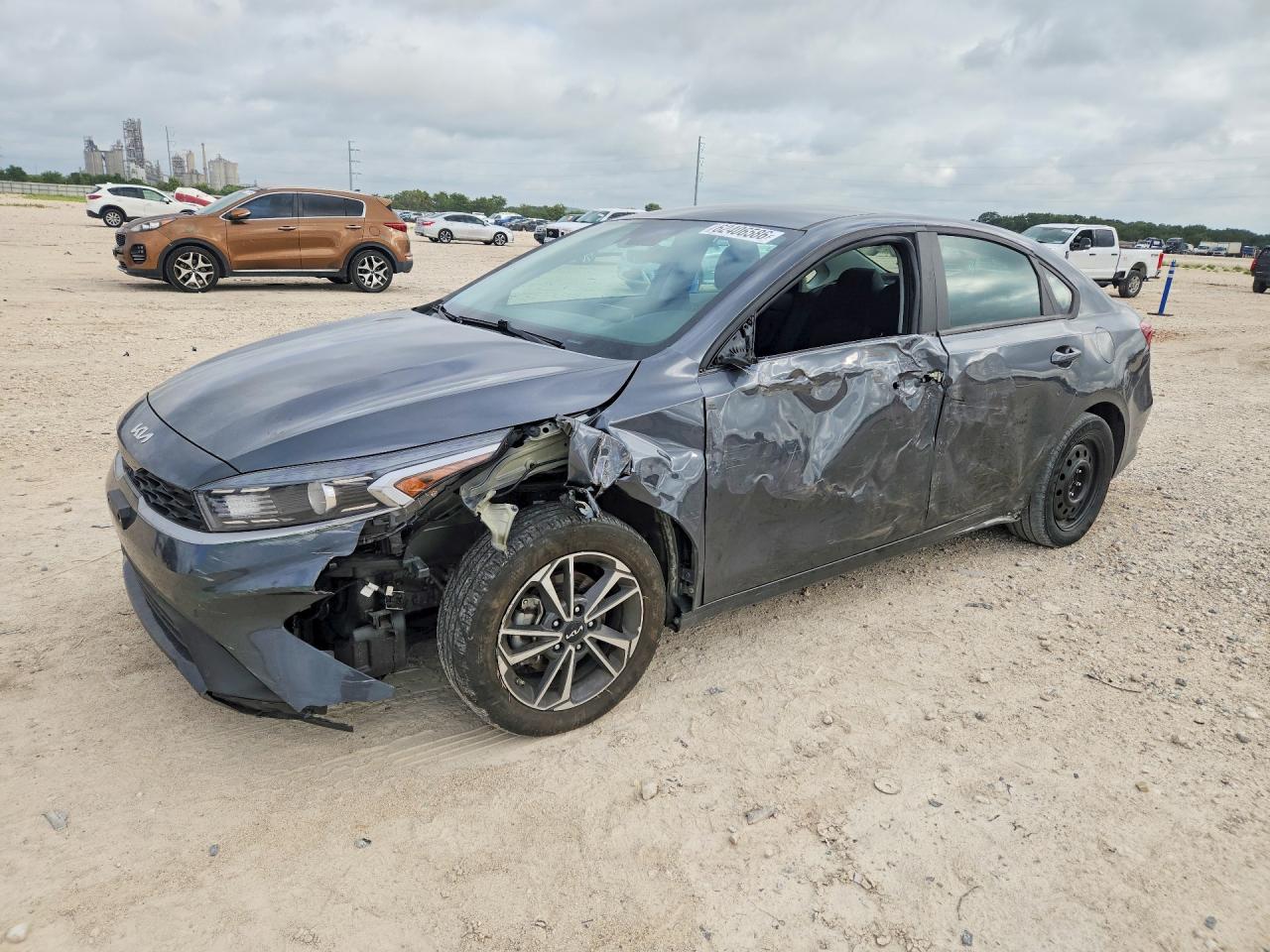 3KPF24AD3RE773952 · 2024 KIA FORTE