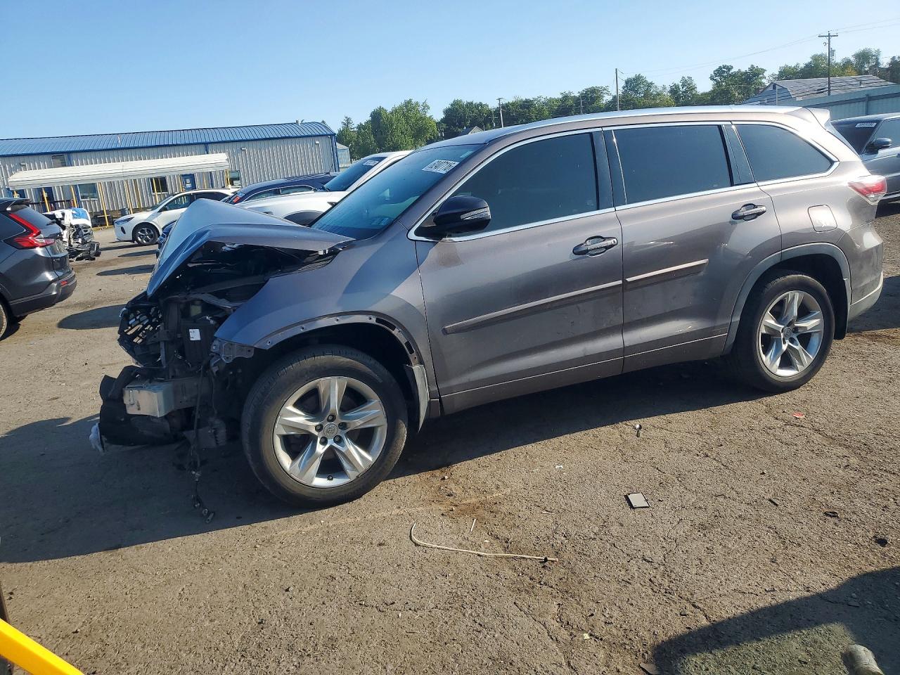 2015 TOYOTA HIGHLANDER