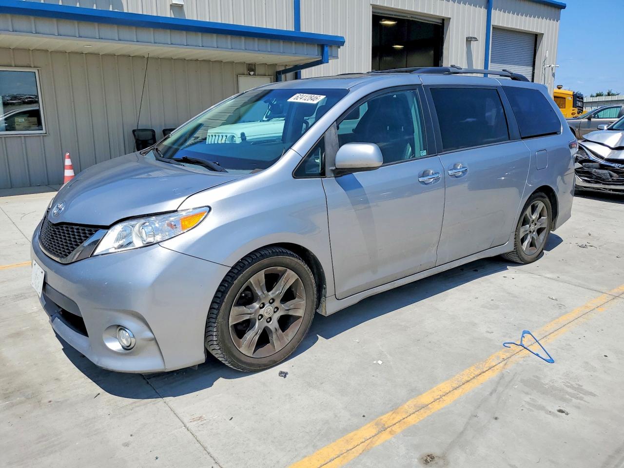 5TDXK3DCXDS299708 · 2013 TOYOTA SIENNA
