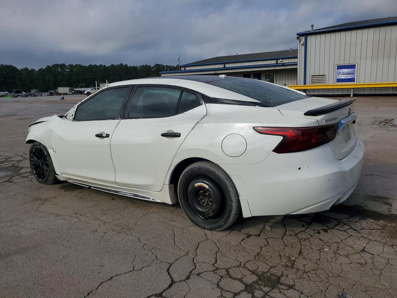 1N4AA6AP1HC412962 · 2017 NISSAN MAXIMA · 2/12