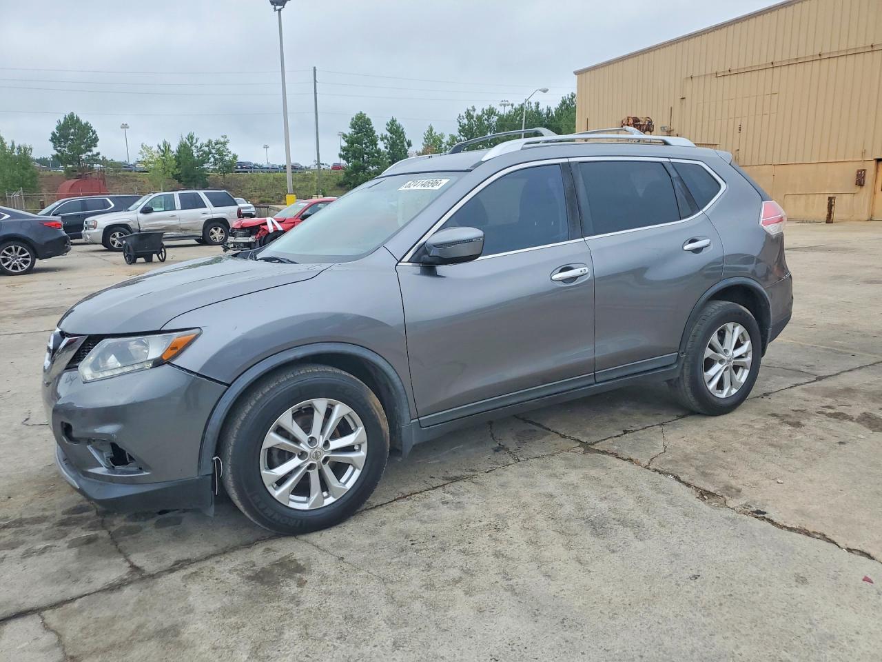KNMAT2MT7GP725138 · 2016 NISSAN ROGUE