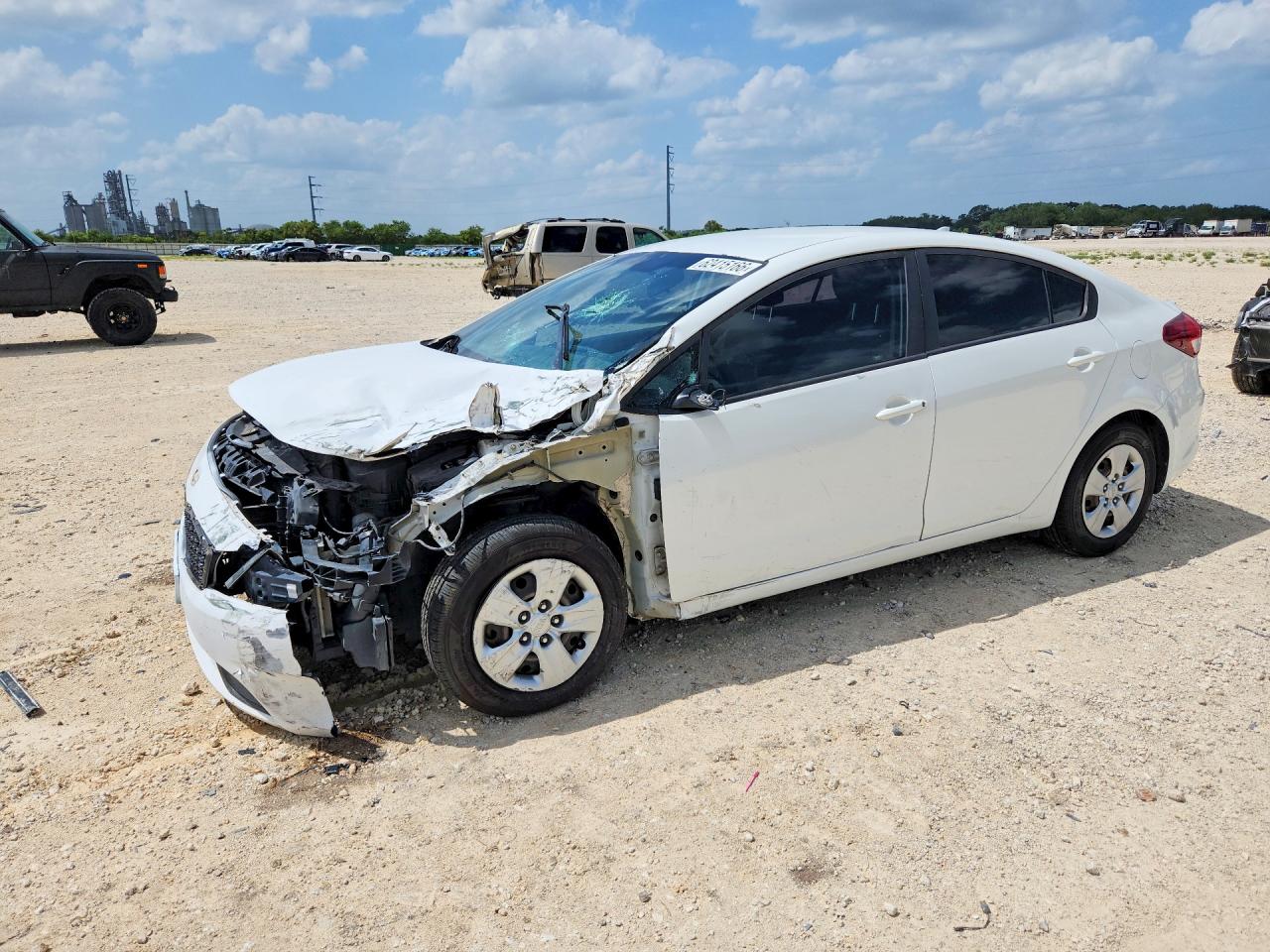3KPFK4A77HE076213 · 2017 KIA FORTE