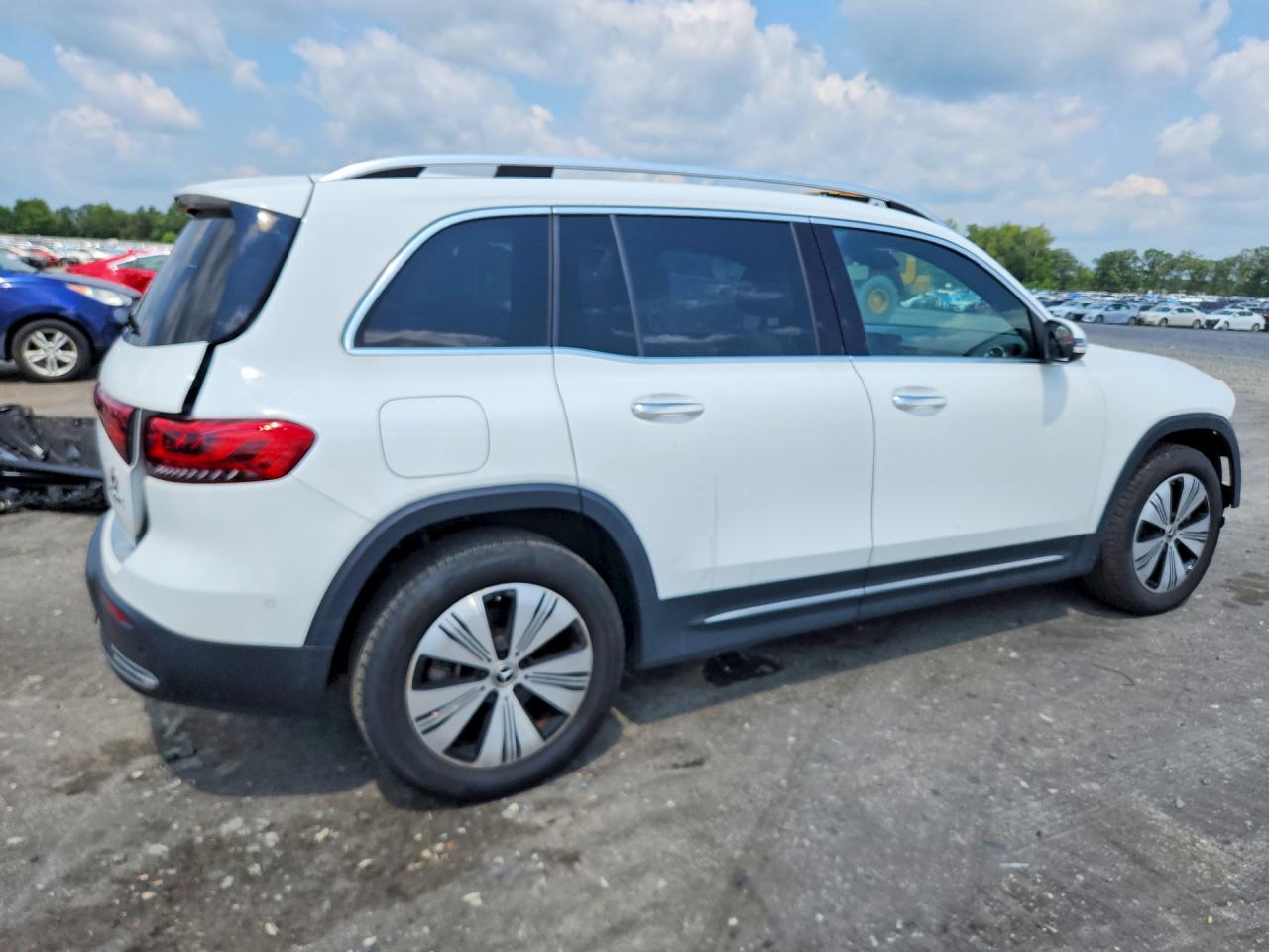 W1N9M0KB5PN053261 · 2023 MERCEDES-BENZ EQB · 3/12