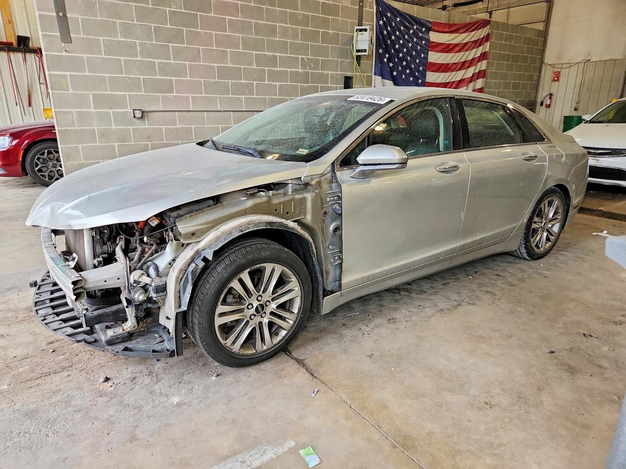 3LN6L2LU2DR802675 · 2013 LINCOLN MKZ